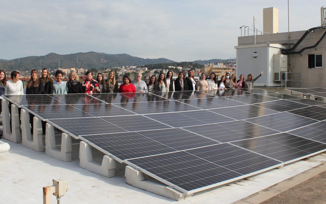 Obtención de los permisos de acceso y conexión a la red de la planta fotovoltaica de 66 kWp construida por Neoelectra Green en la cubierta del edificio corporativo Euro 3 de Sant Just Desvern